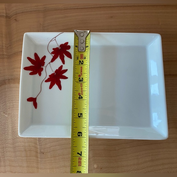 Mikasa Pure Red Square 8” plate - Picture 4 of 4